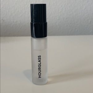 Hourglass No 28 Primer Serum